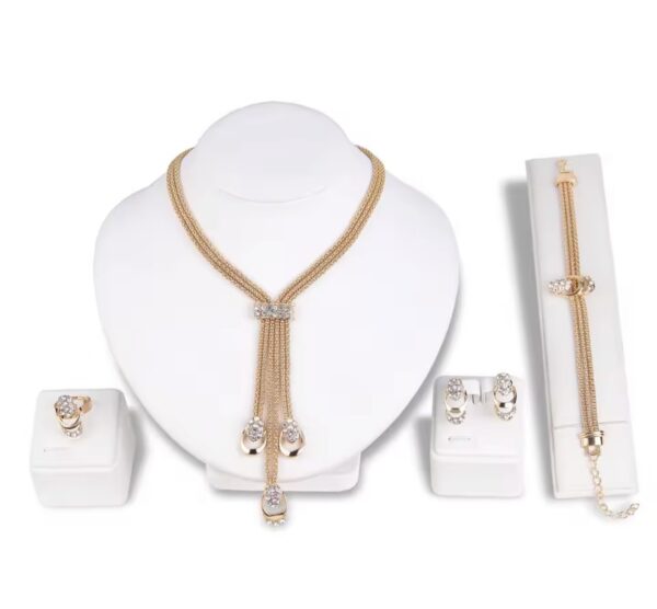High Performance Golden Jewelry For Women